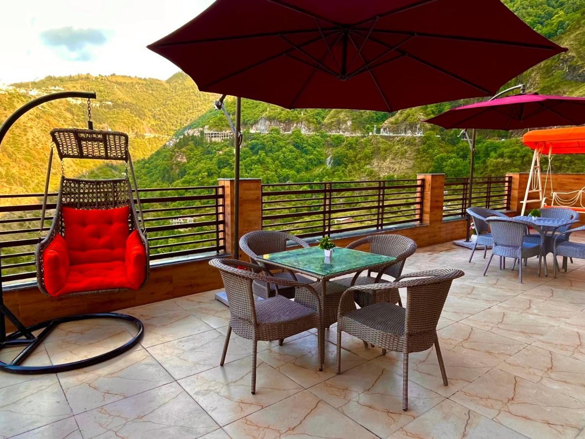 Doon Valley Resort, Mussoorie Zewnętrze zdjęcie